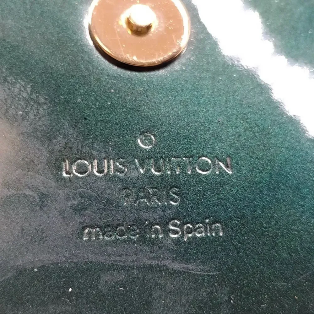 Auth Louis Vuitton Petroleum Green Vernis Patent Monogram Pochette SoBe Clutch - Picture 9 of 9